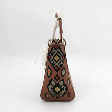 Lady Dior Medium Logo