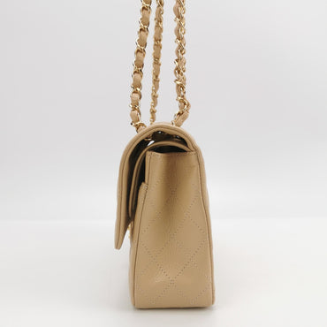 Classic Flap Seasonal limited Edition Medium quilted CC turn-lock