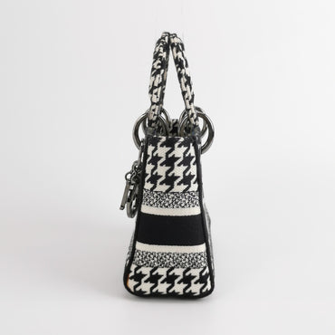 Lady Dior Canvas Logo