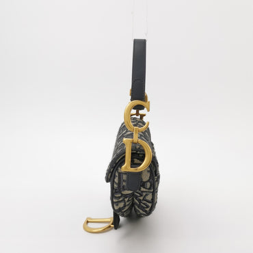 Saddle Canvas Oblique