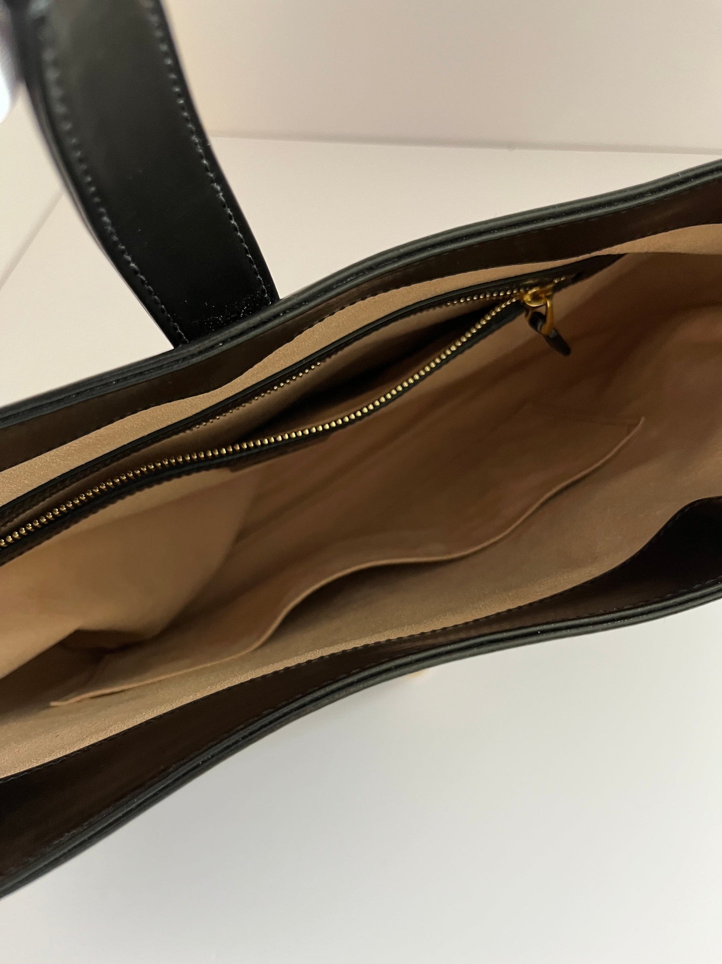 Gucci Jackie black leather shoulder bag