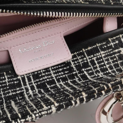 Lady Dior Medium Lambskin Logo