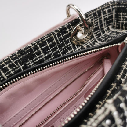 Lady Dior Medium Lambskin Logo