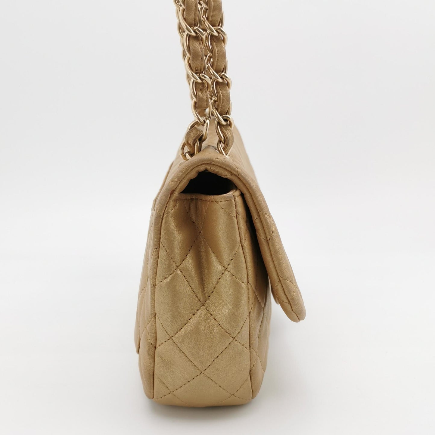 Classic Flap Seasonal limited Edition Large Lambskin quilted CC turn-lock