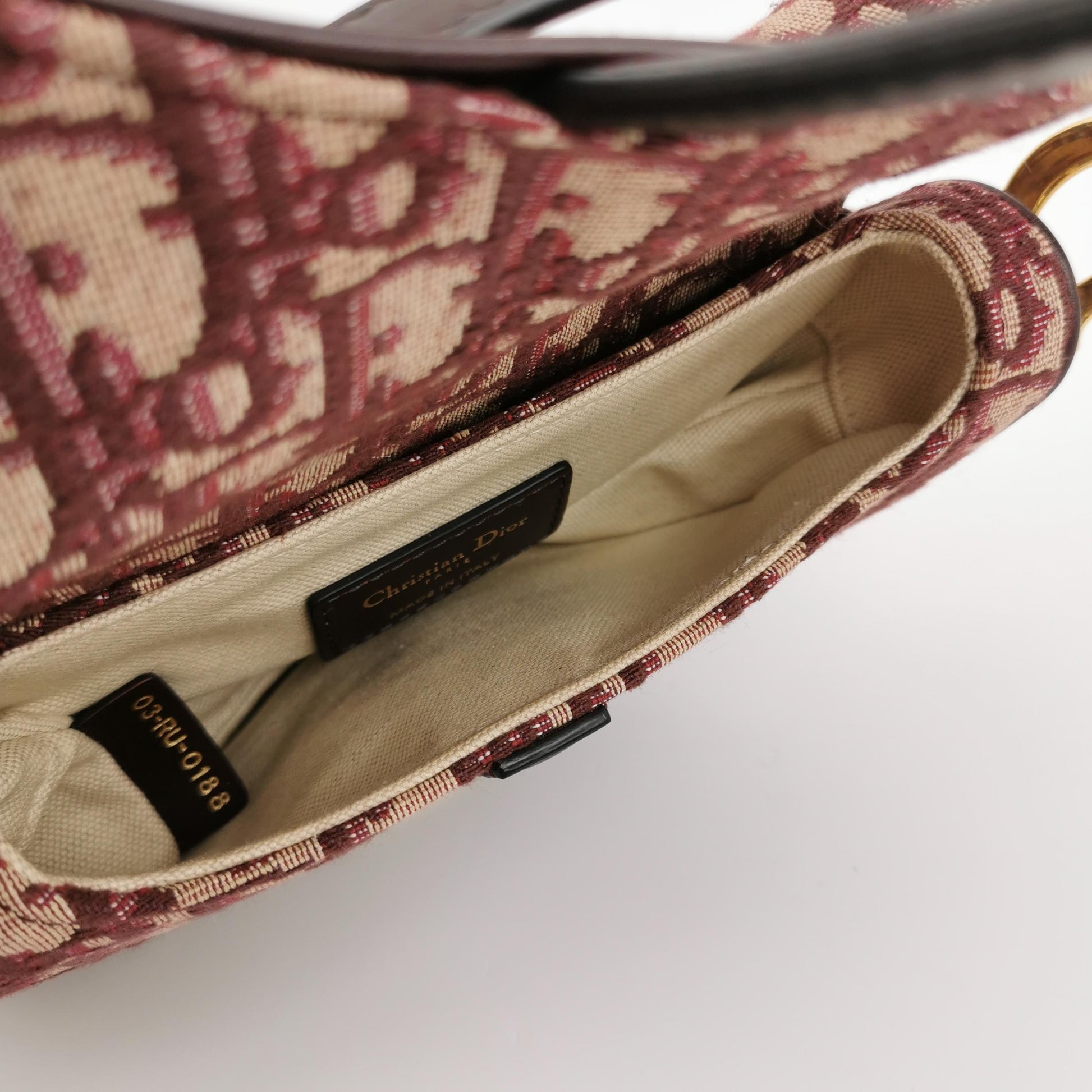 Saddle Canvas Oblique