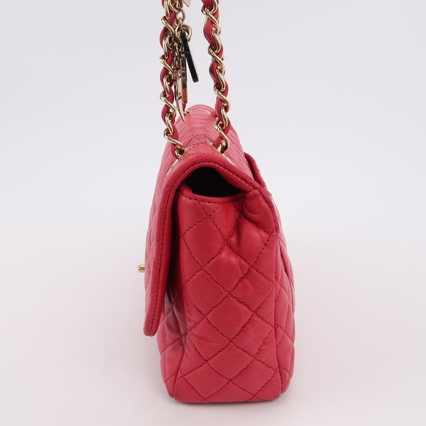 Classic Flap Seasonal limited Edition Medium Lambskin CC turn-lock