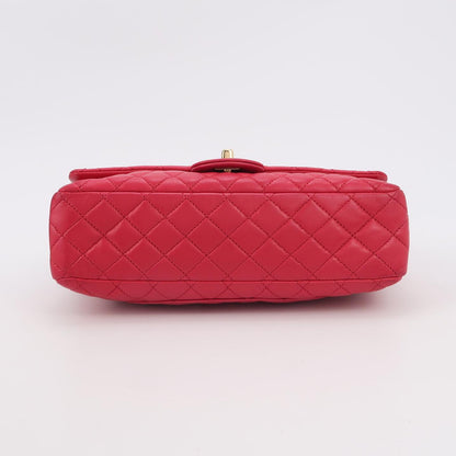 Classic Flap Seasonal limited Edition Medium Lambskin CC turn-lock