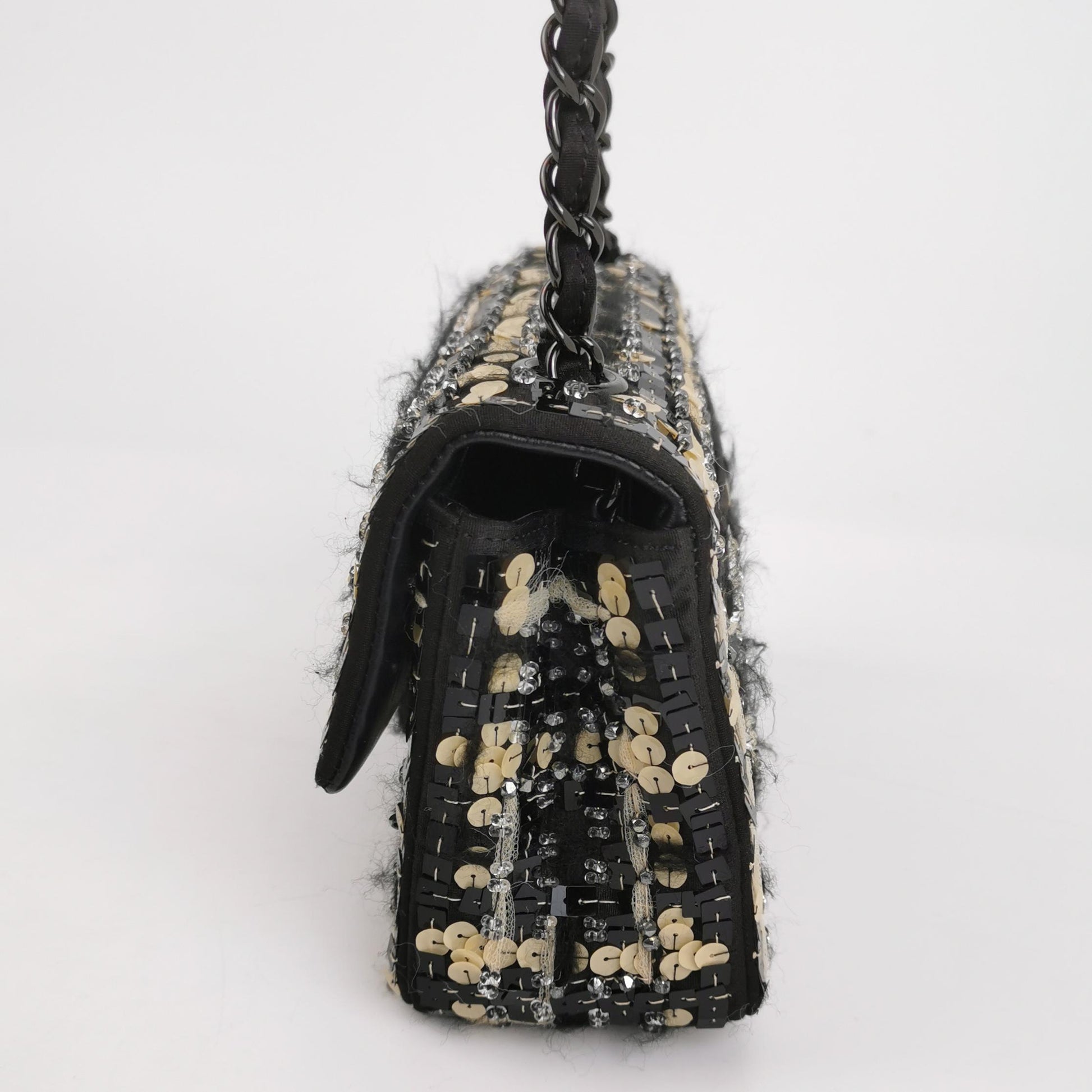 Classic Flap Seasonal limited Edition Mini CC turn-lock