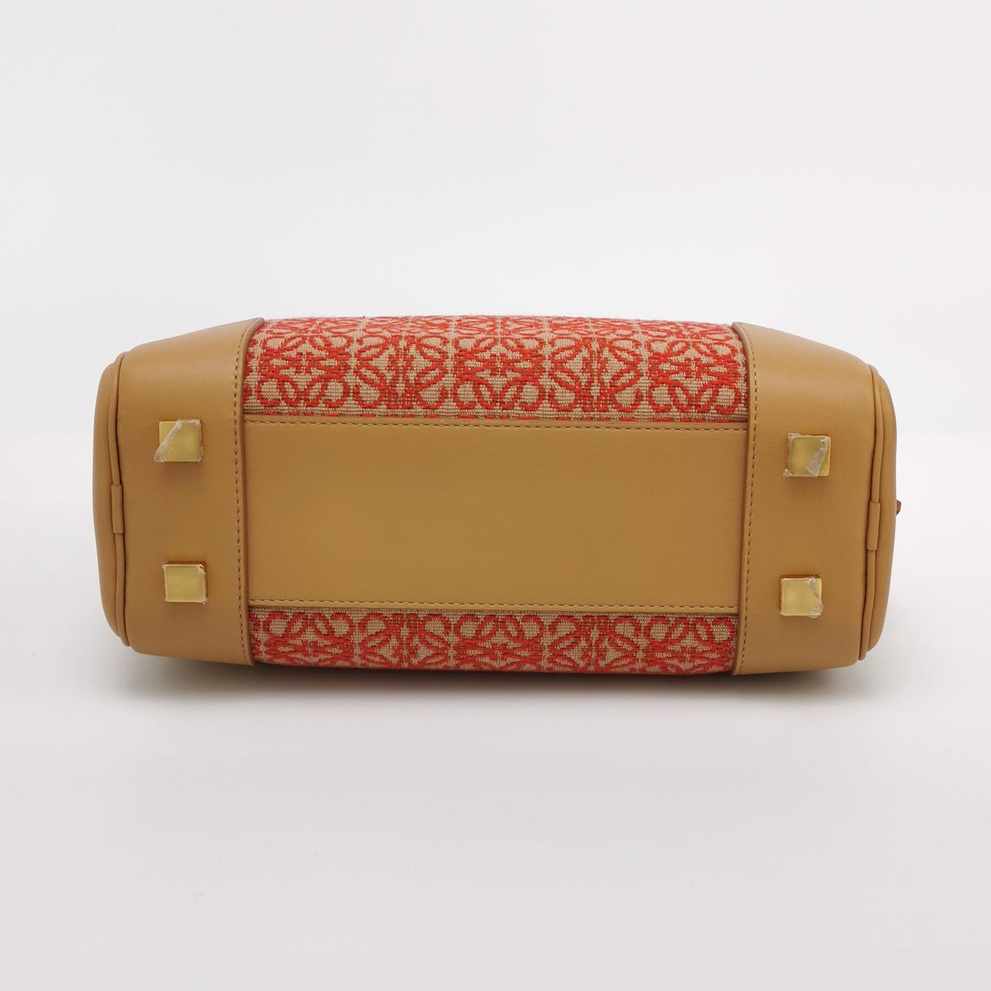 Amazona Canvas Anagram