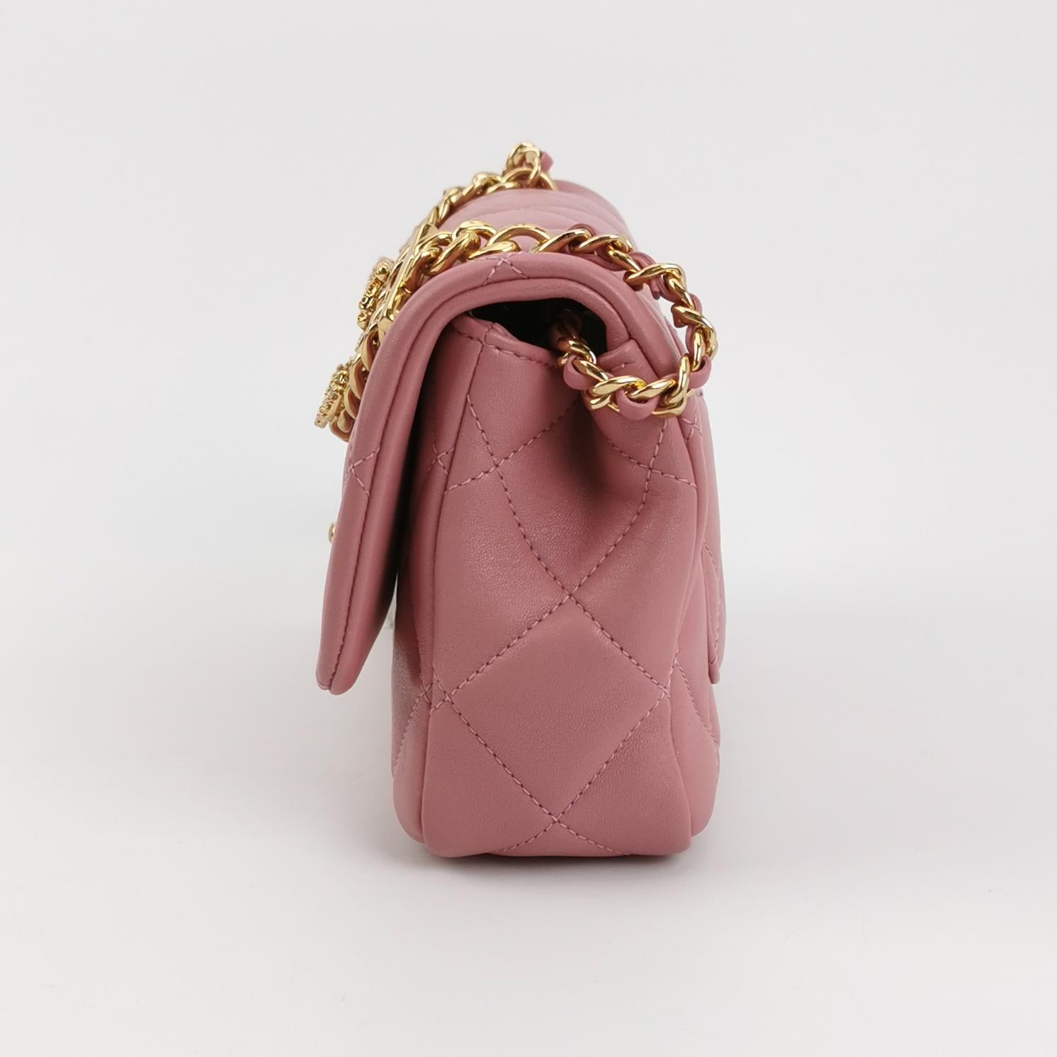 Flap Bag Lambskin quilted CC turn-lock