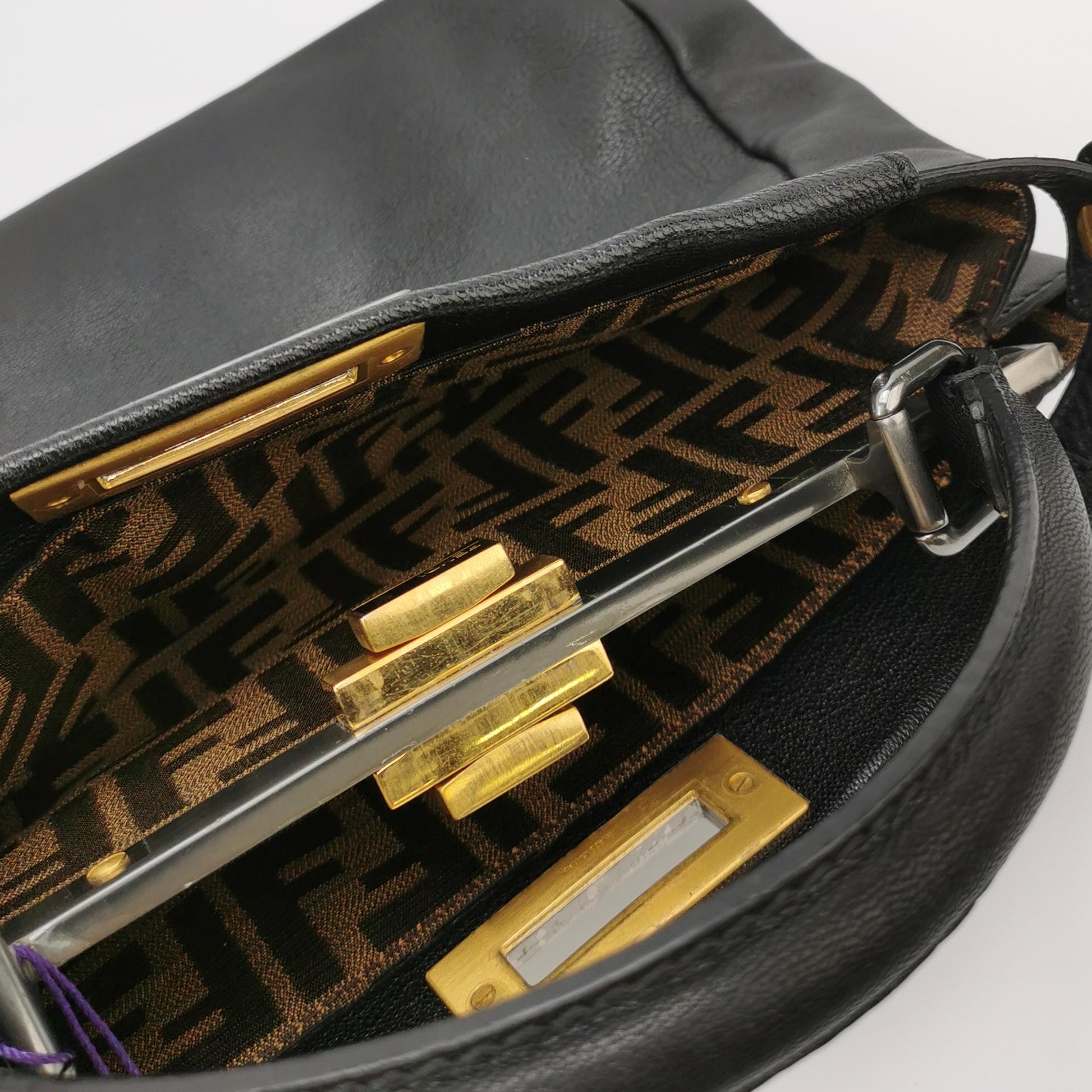 Peekaboo Medium Lambskin