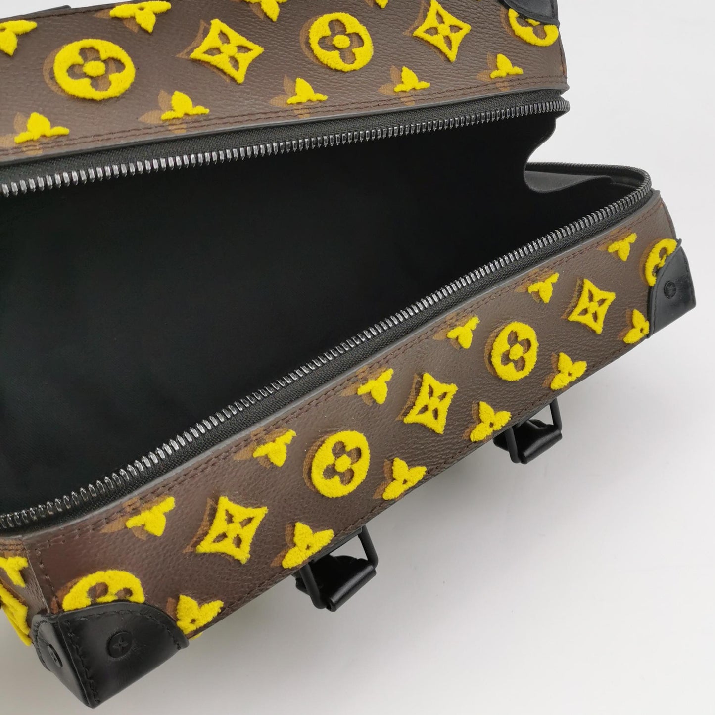 Speedy Trunk Monogram