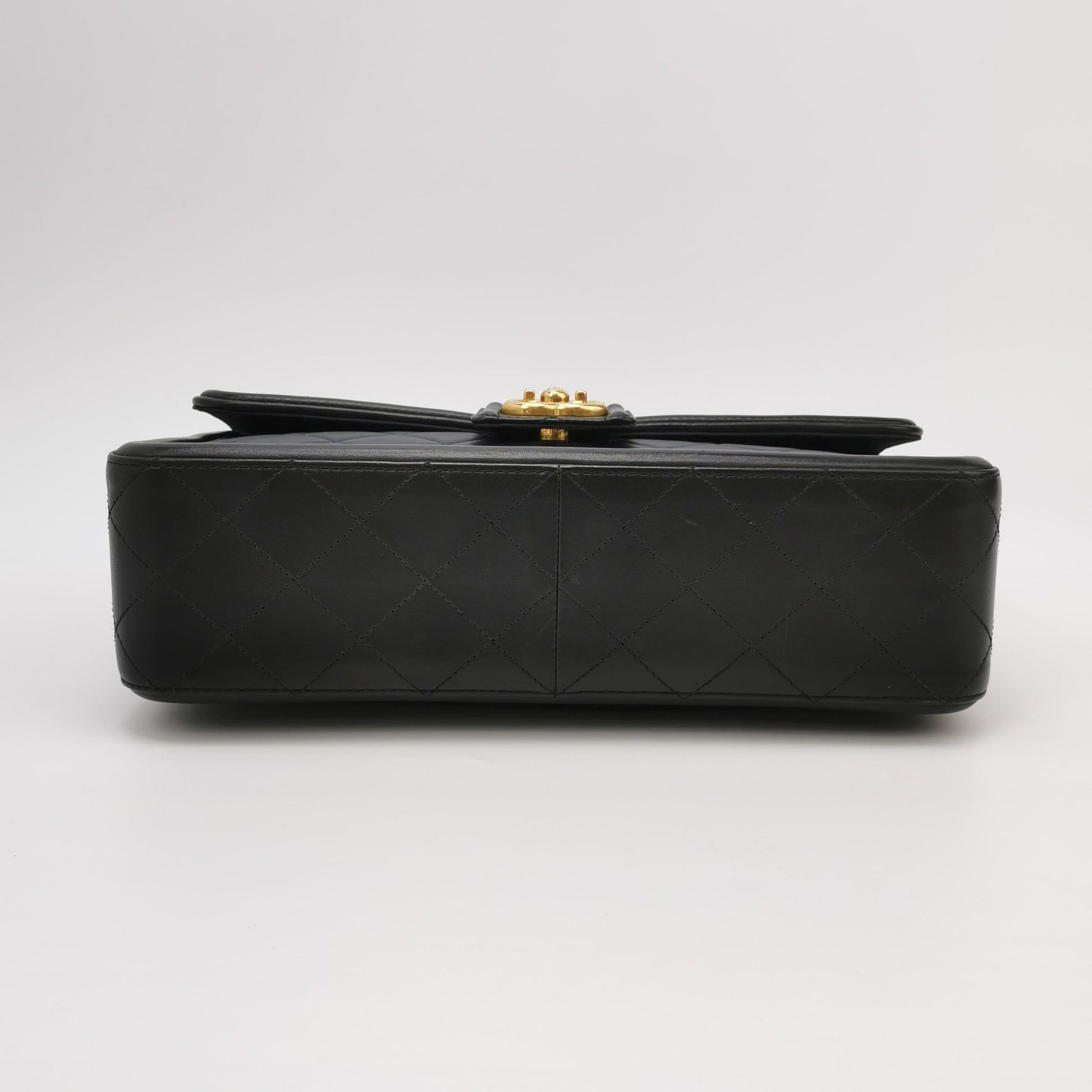 Flap Bag Lambskin quilted CC turn-lock
