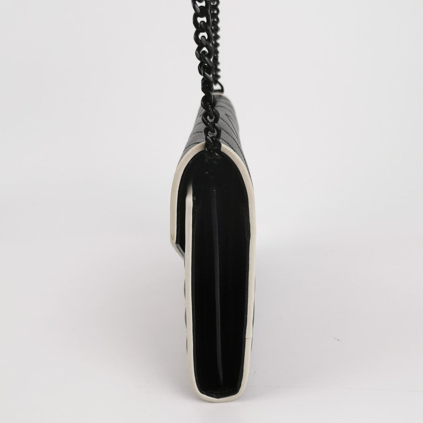 Envelope V quilted YSL