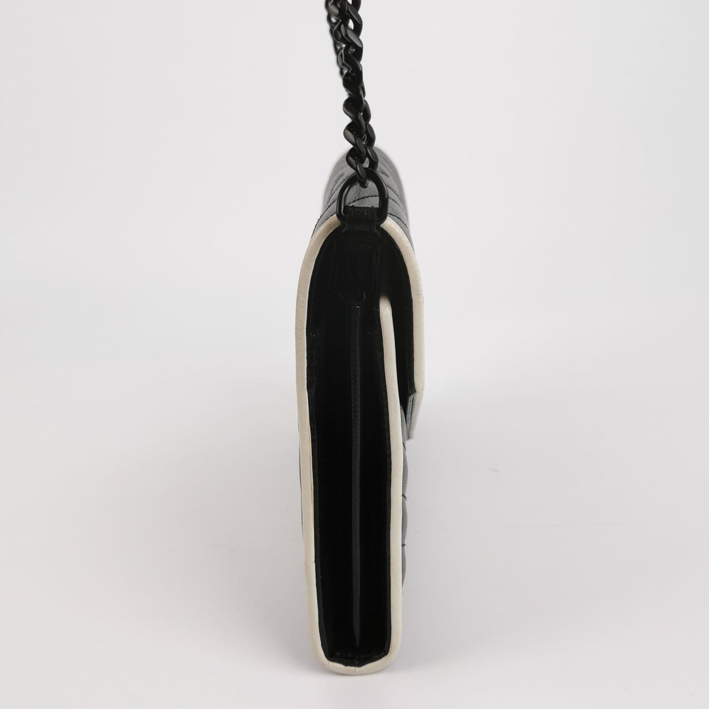 Envelope V quilted YSL