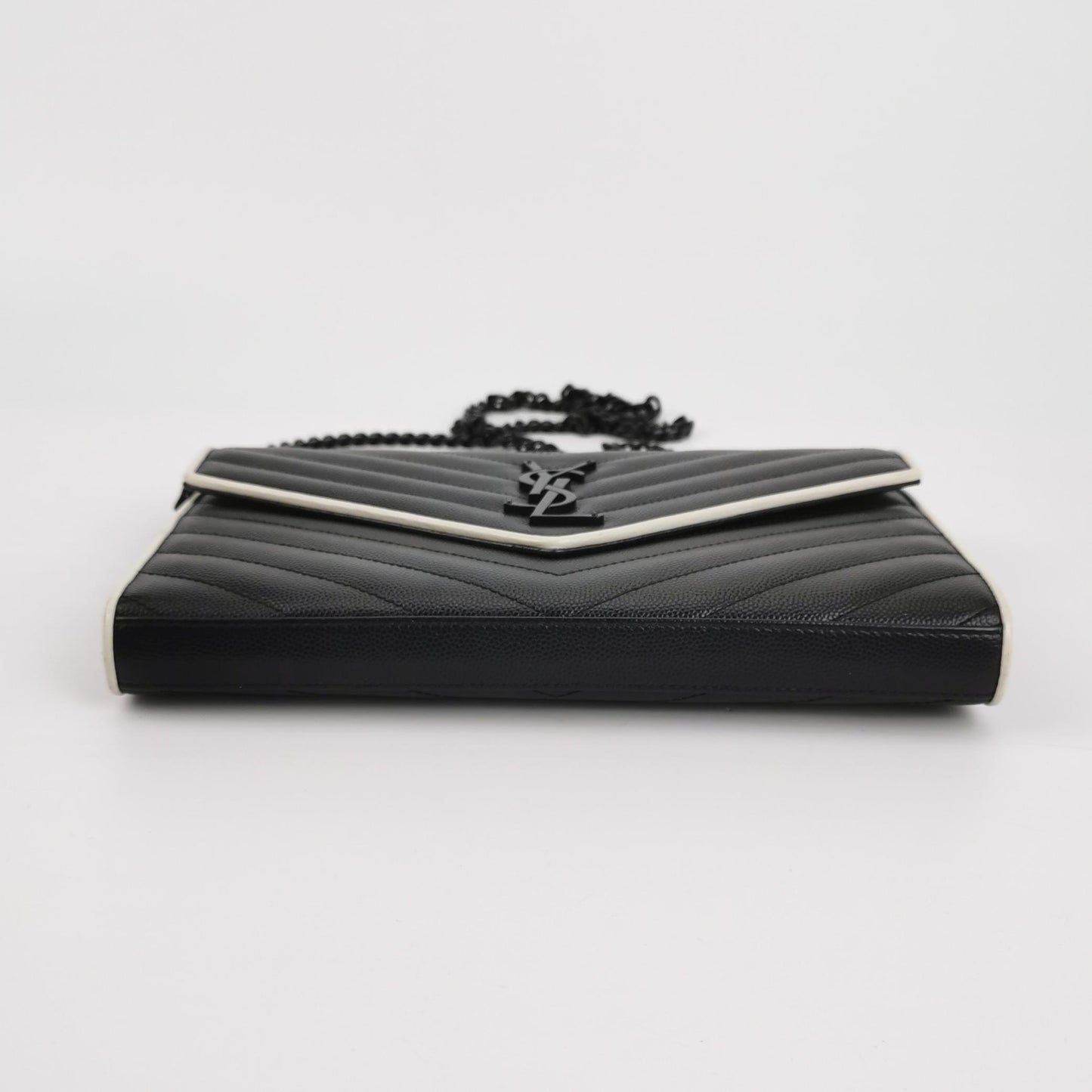 Envelope V quilted YSL