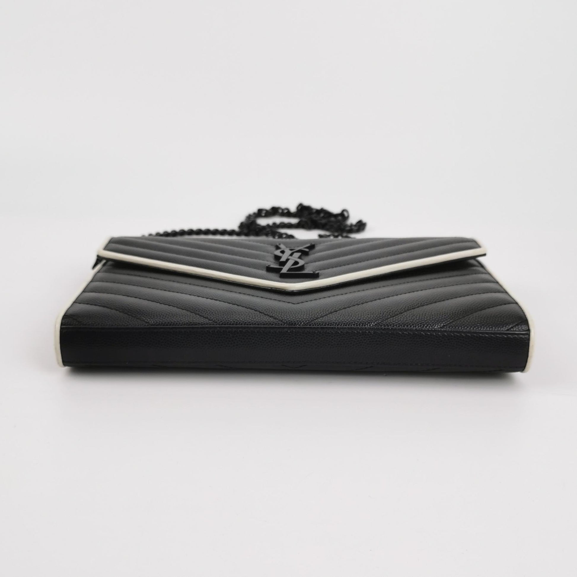 Envelope V quilted YSL