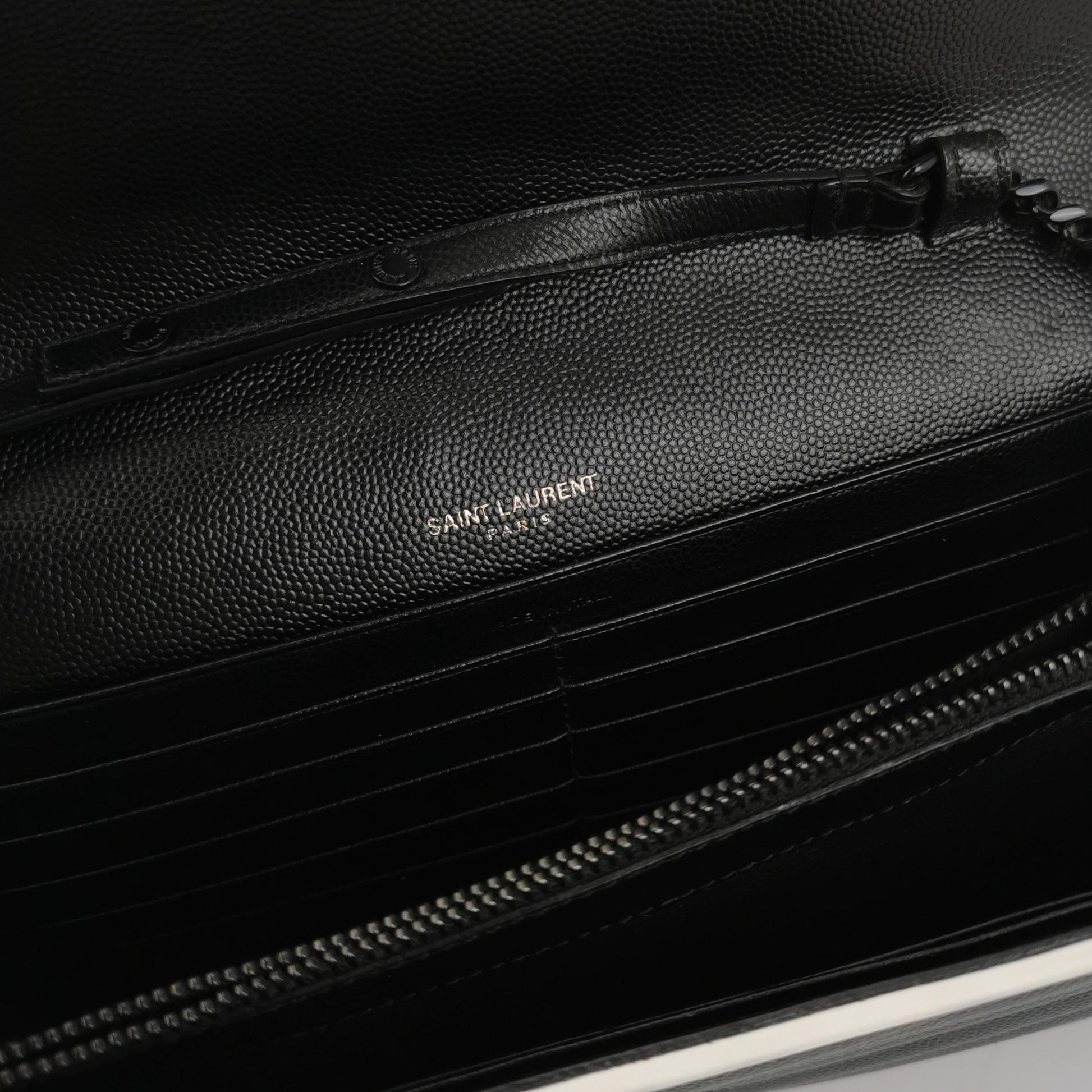 Envelope V quilted YSL