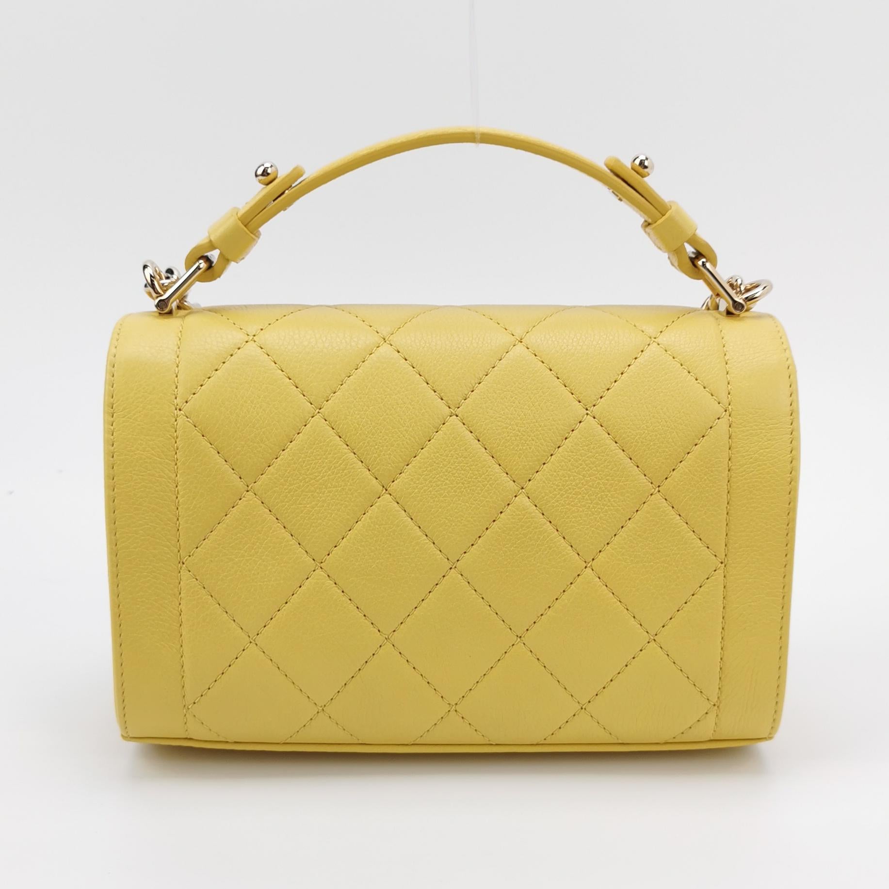 Flap Bag quilted Logo