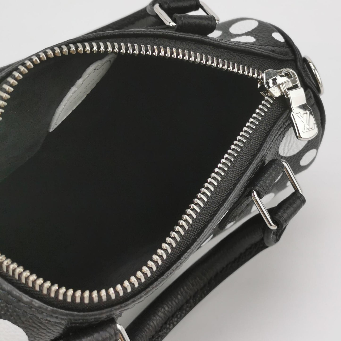 Yayoi Kusama SpeedyNano