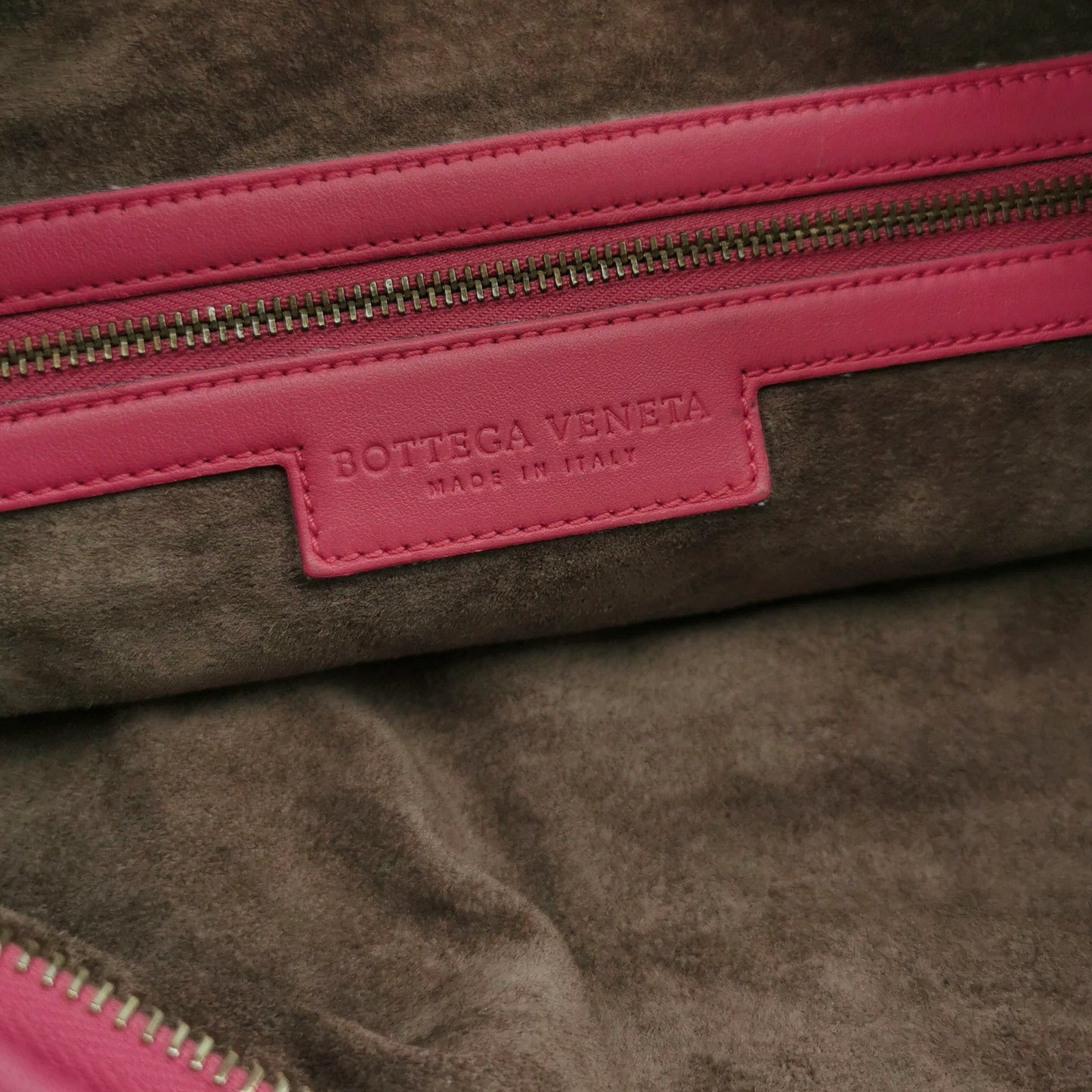 Veneta Large Lambskin Intrecciato