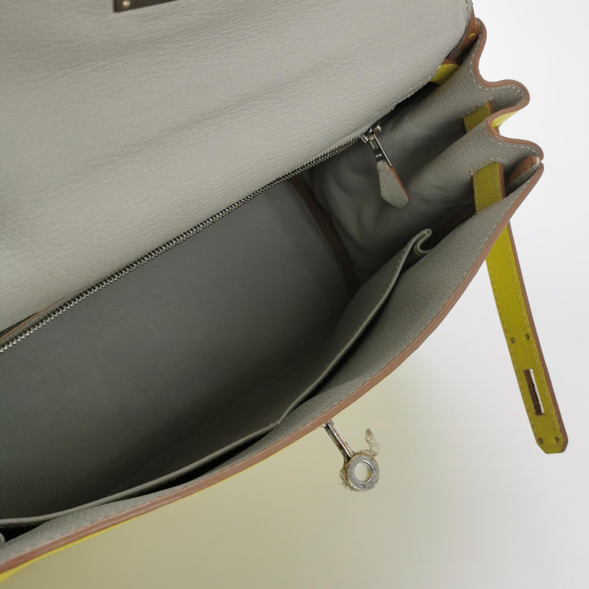 Kelly 28 Epsom Silver 9N O