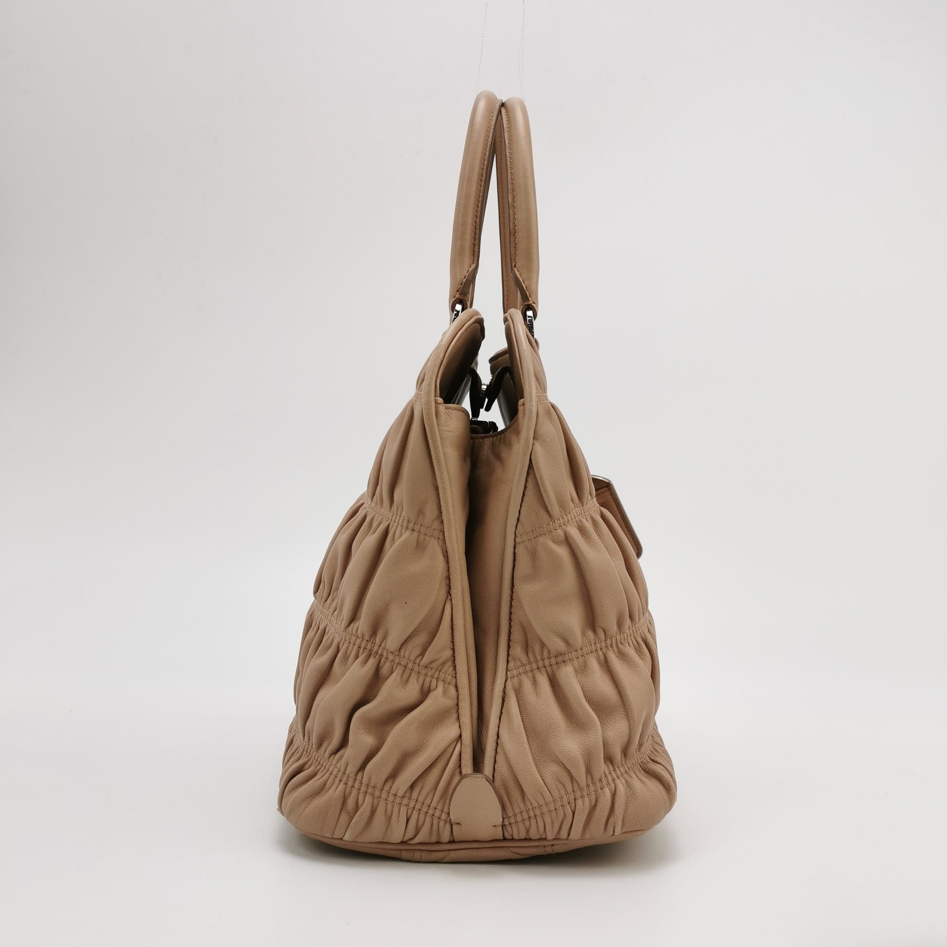 Gaufre Lambskin Logo