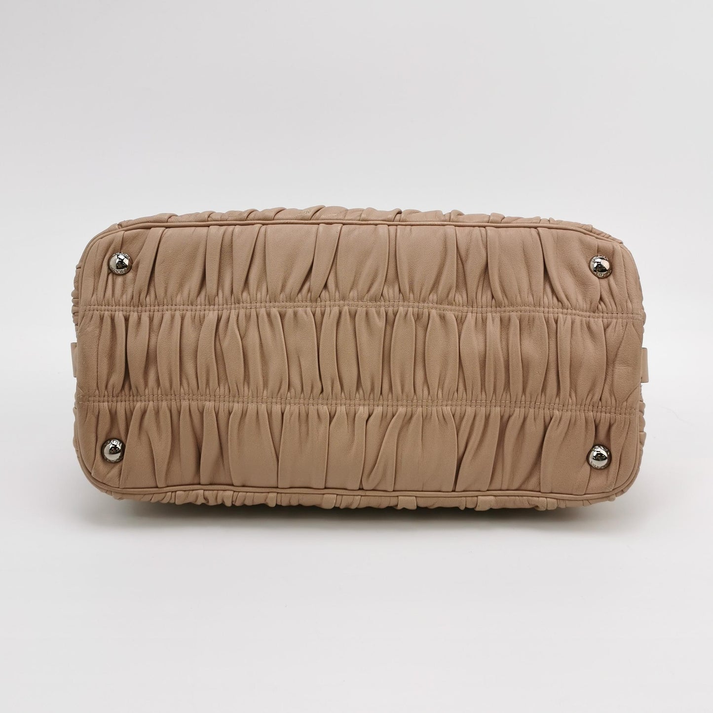 Gaufre Lambskin Logo