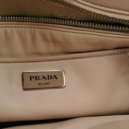 Gaufre Lambskin Logo