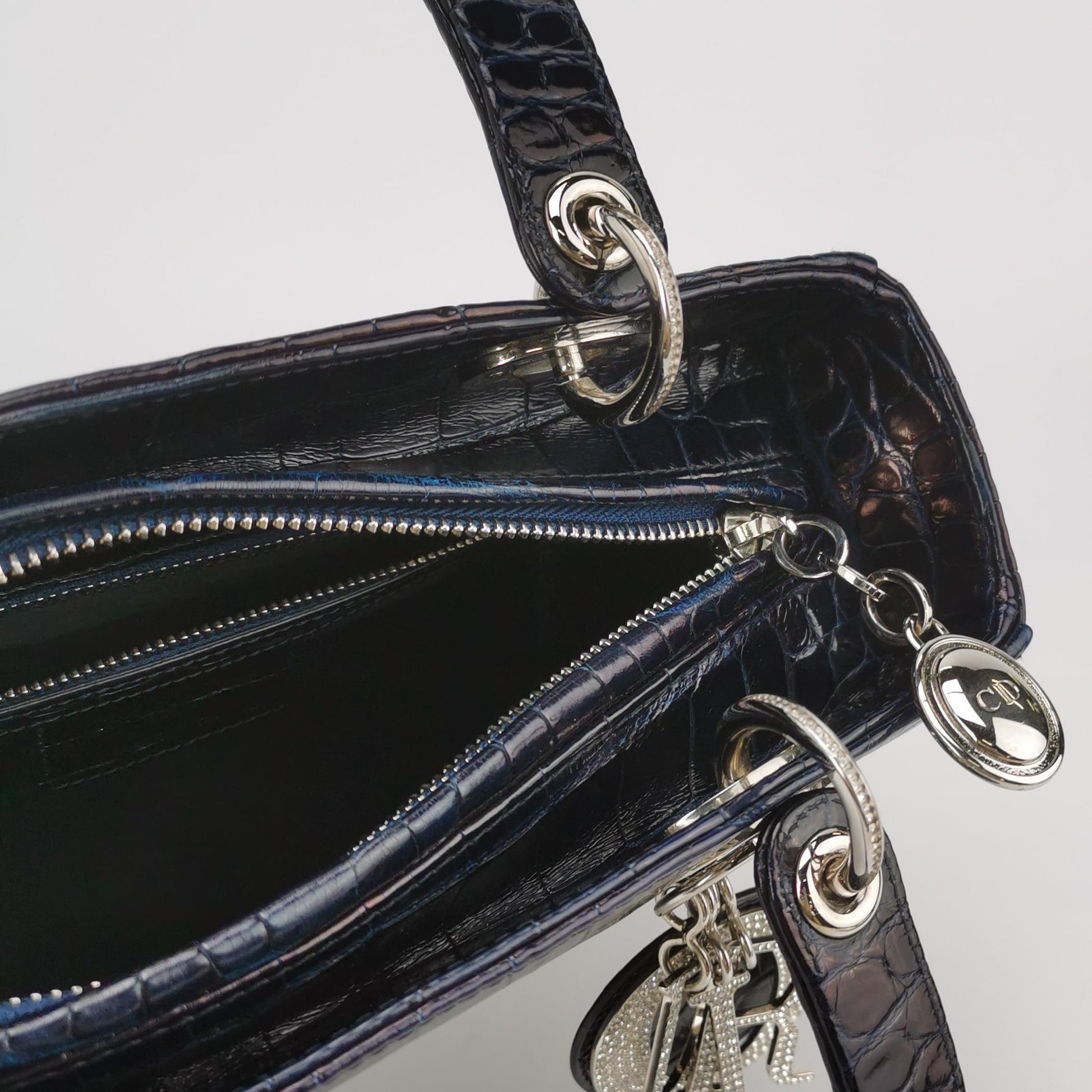 Lady Dior Medium Logo