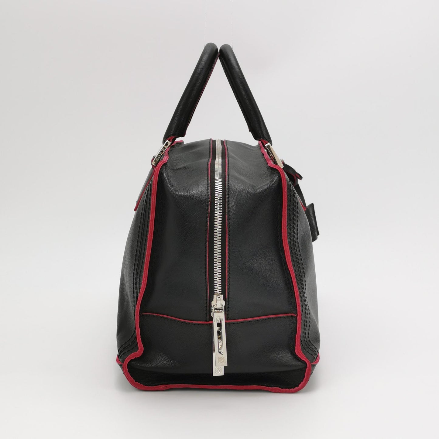 Amazona Lambskin Logo