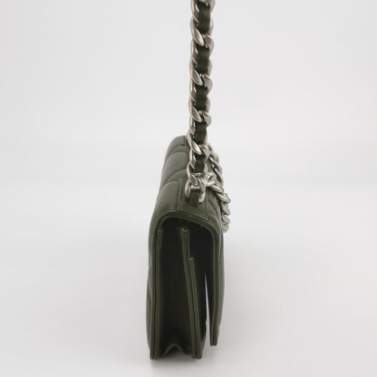 19Bag Lambskin quilted CC turn-lock