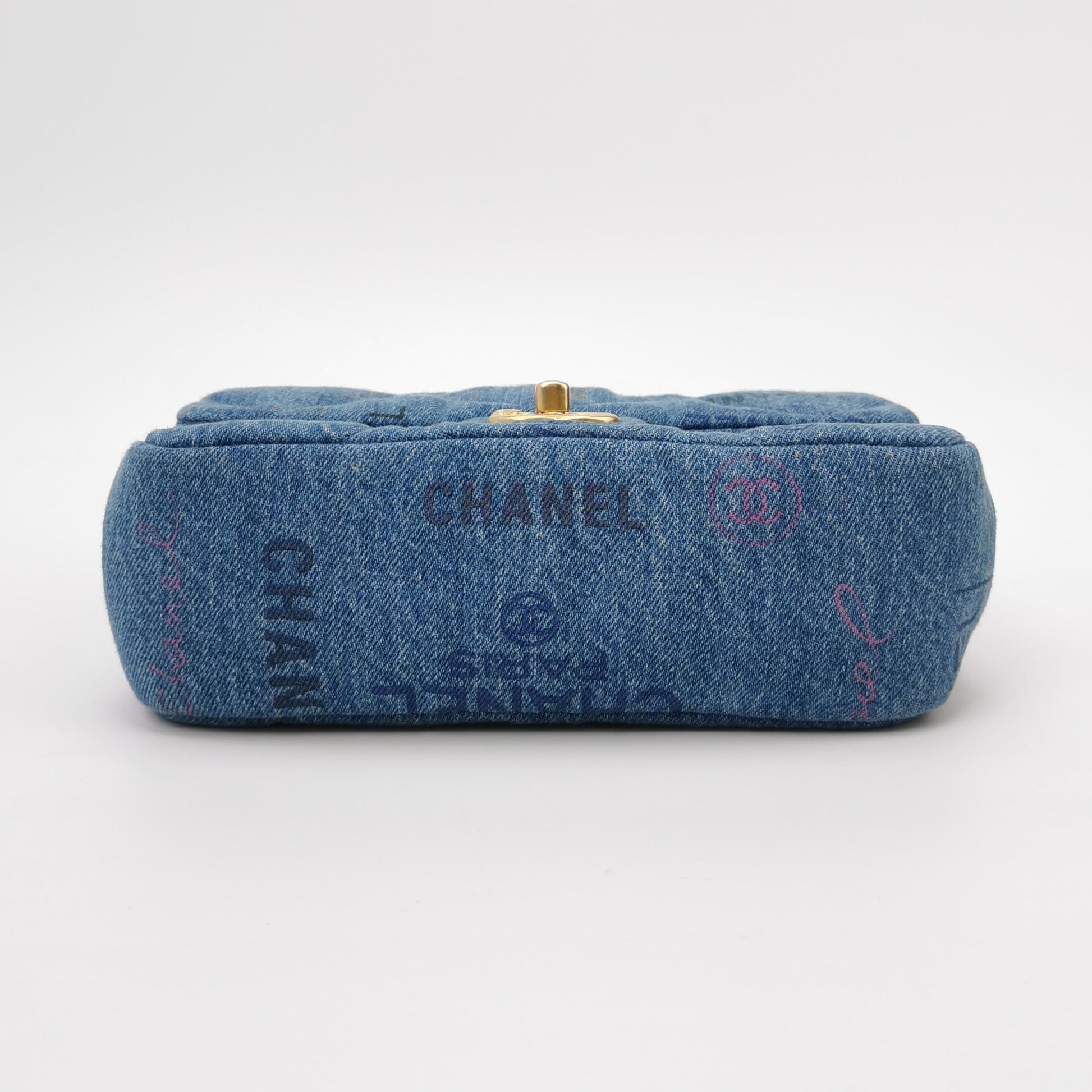 Classic Flap Seasonal limited Edition Small Denim quilted logo CC turn-lock