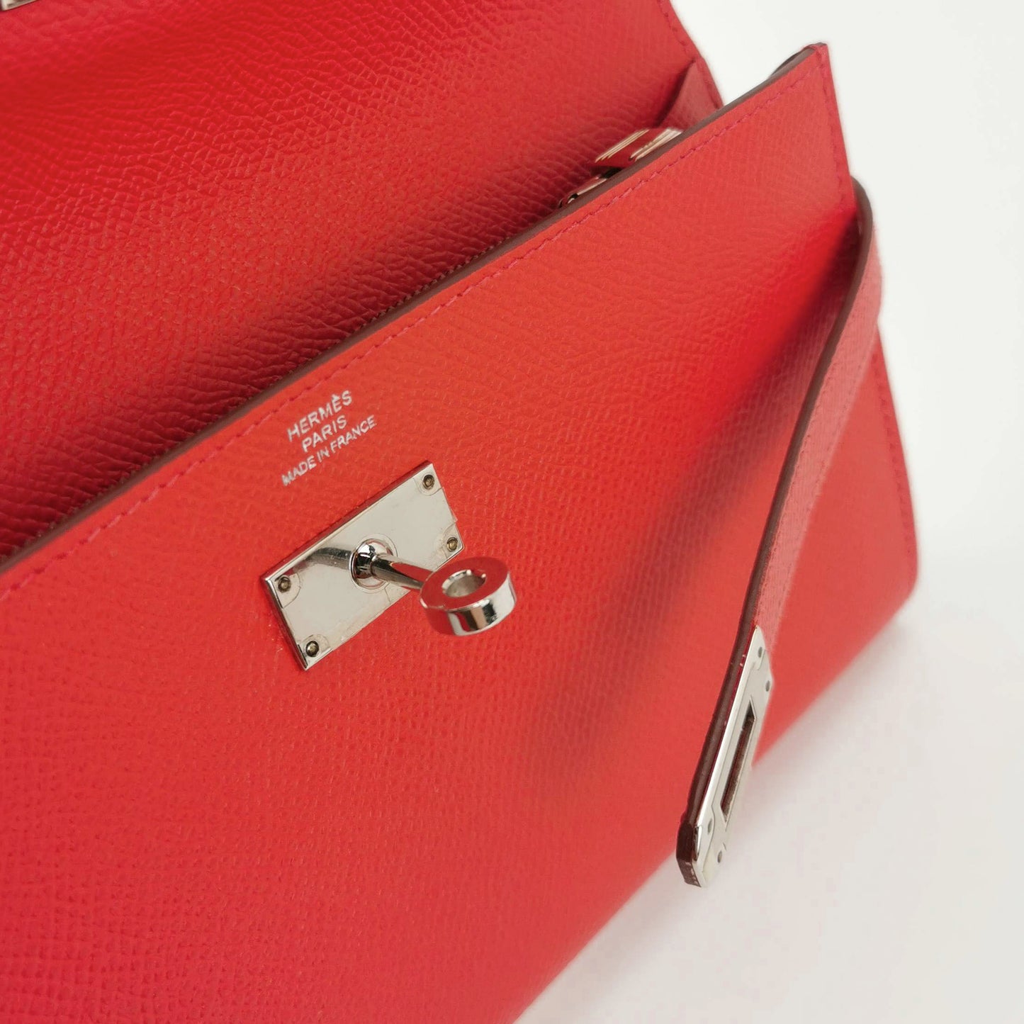 Kelly Large Epsom Silver 5X Red R