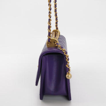 Flap Bag quilted CC turn-lock Gold