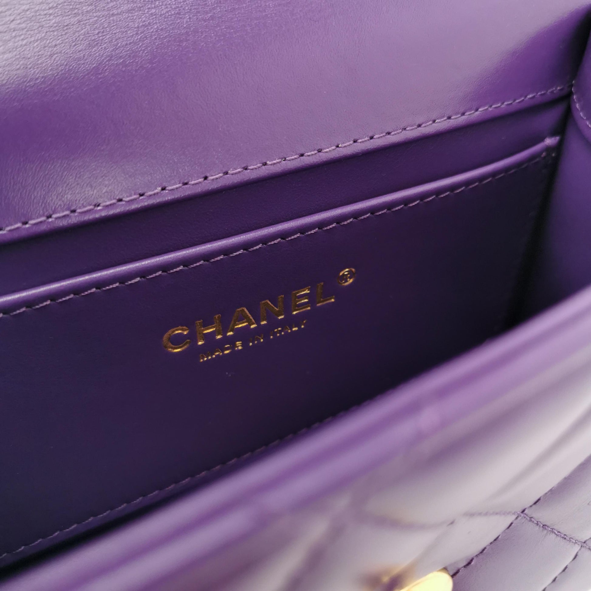 Flap Bag quilted CC turn-lock Gold