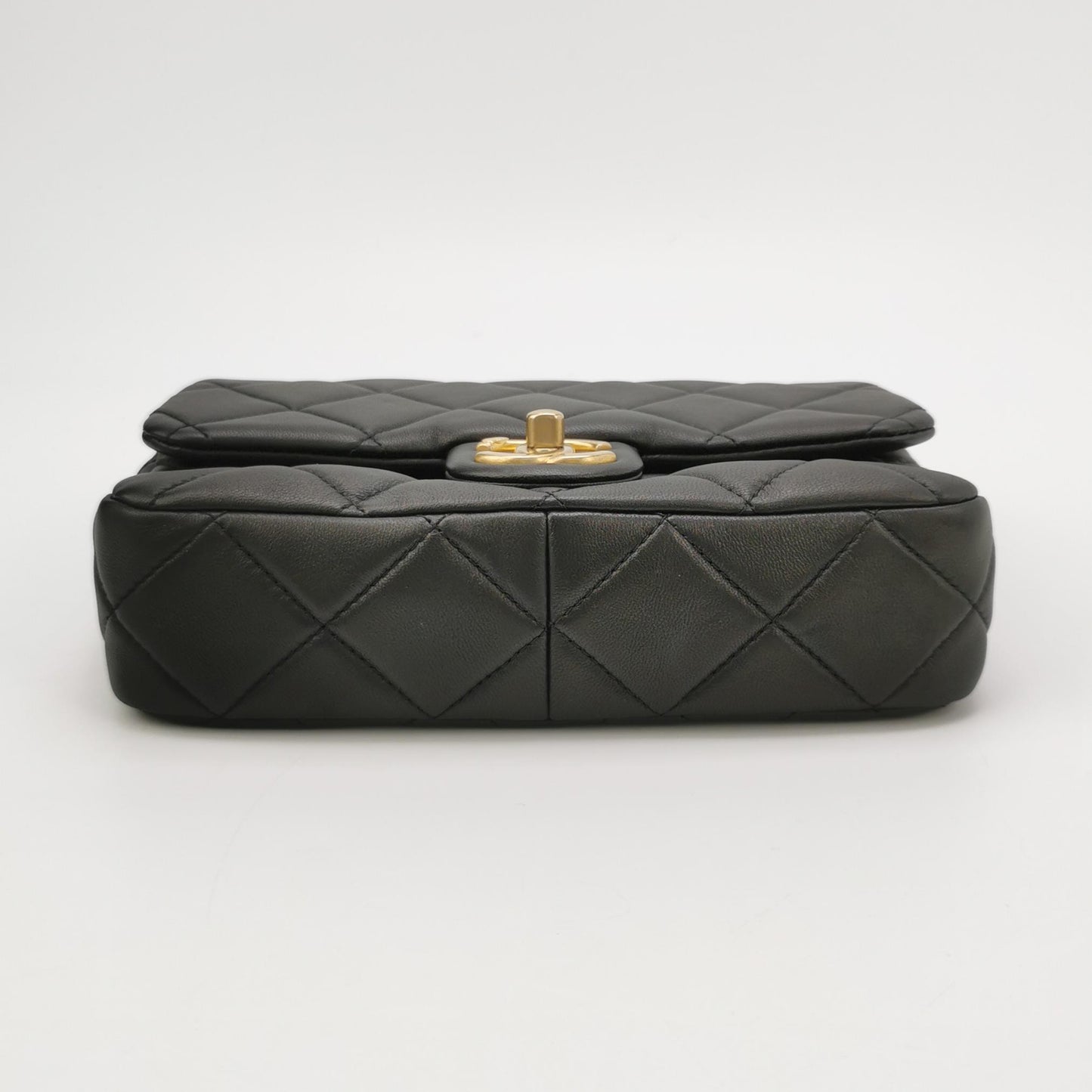 Flap Bag Lambskin quilted CC turn-lock