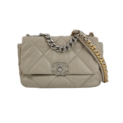 19Bag Small Lambskin quilted CC turn-lock