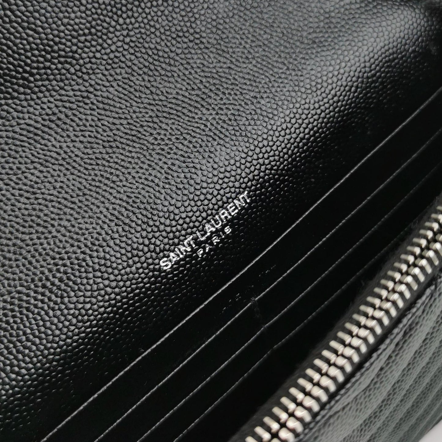 Envelope V quilted YSL