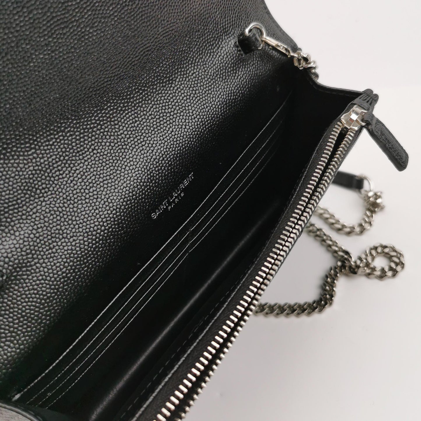 Envelope V quilted YSL