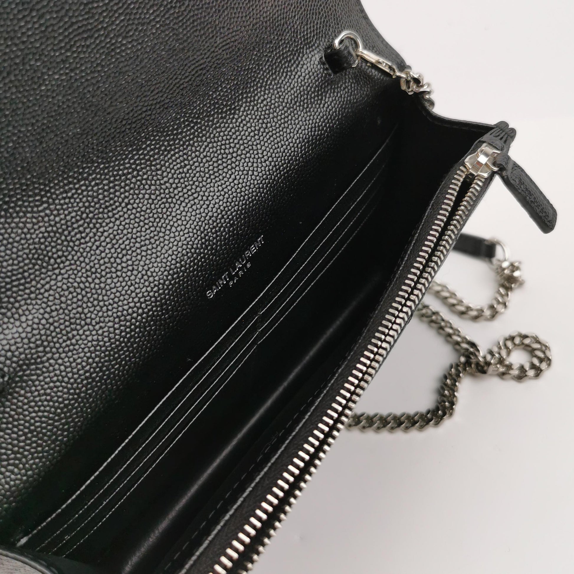 Envelope V quilted YSL