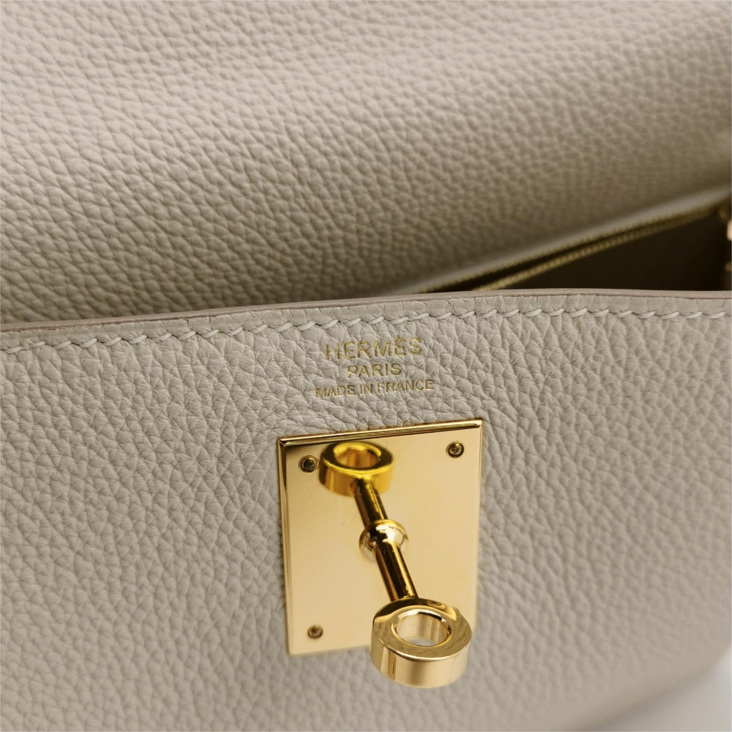 Kelly 28 Togo Gold 10 White Z