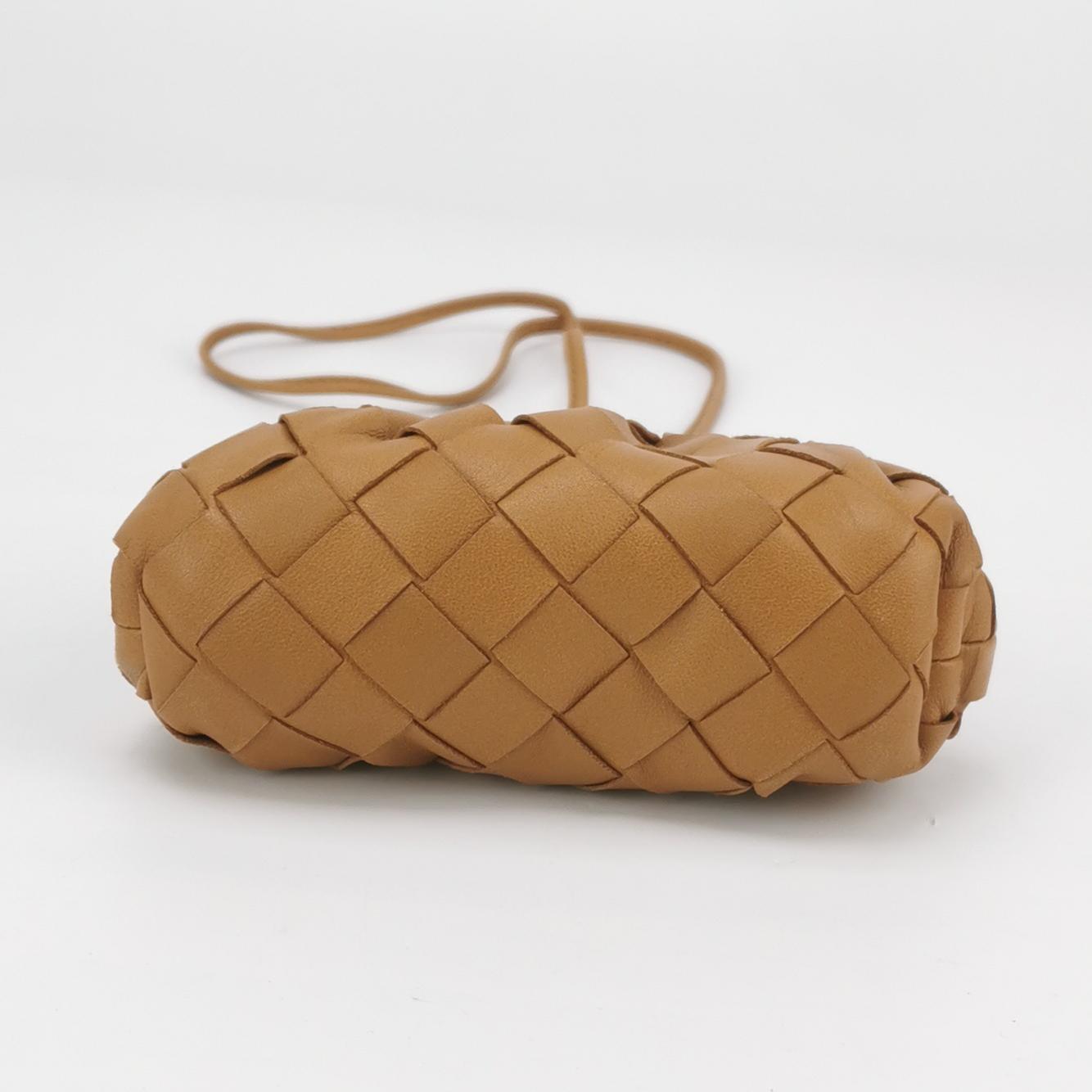 Pouch Lambskin Intrecciato