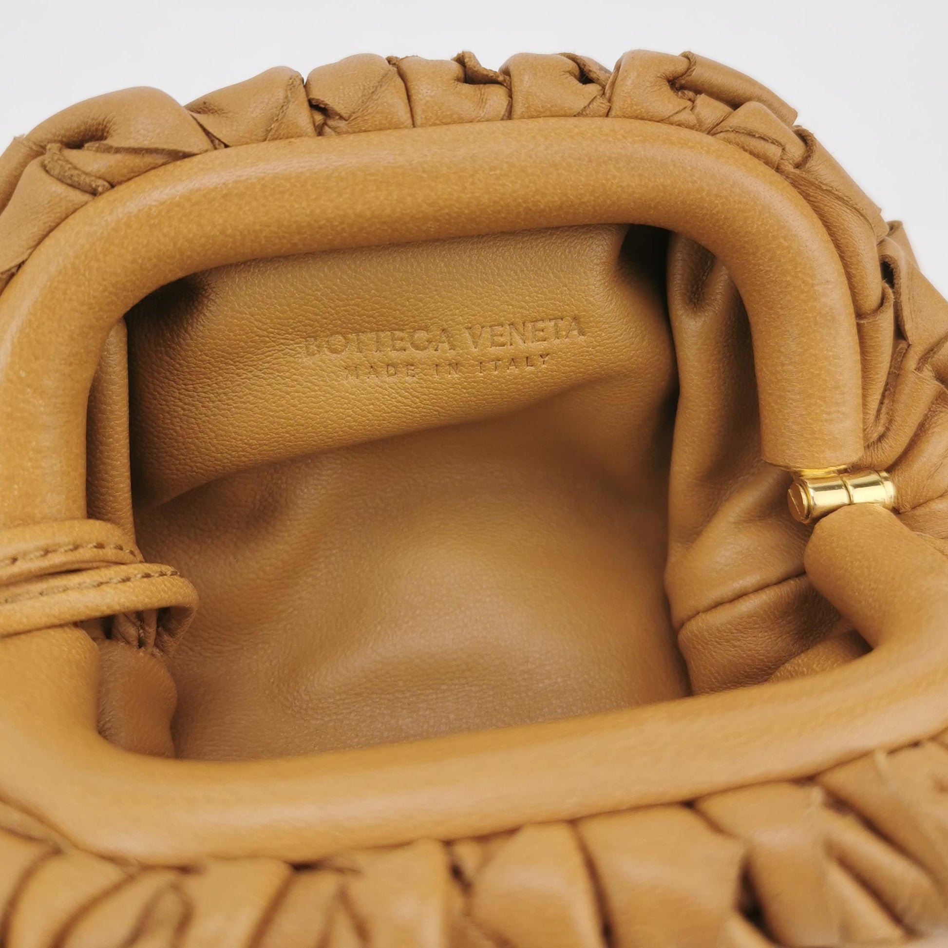 Pouch Lambskin Intrecciato