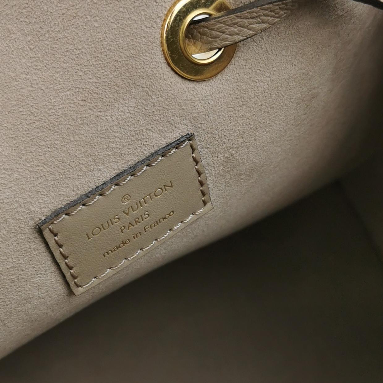 NE ONOE Medium Gaint Monogram