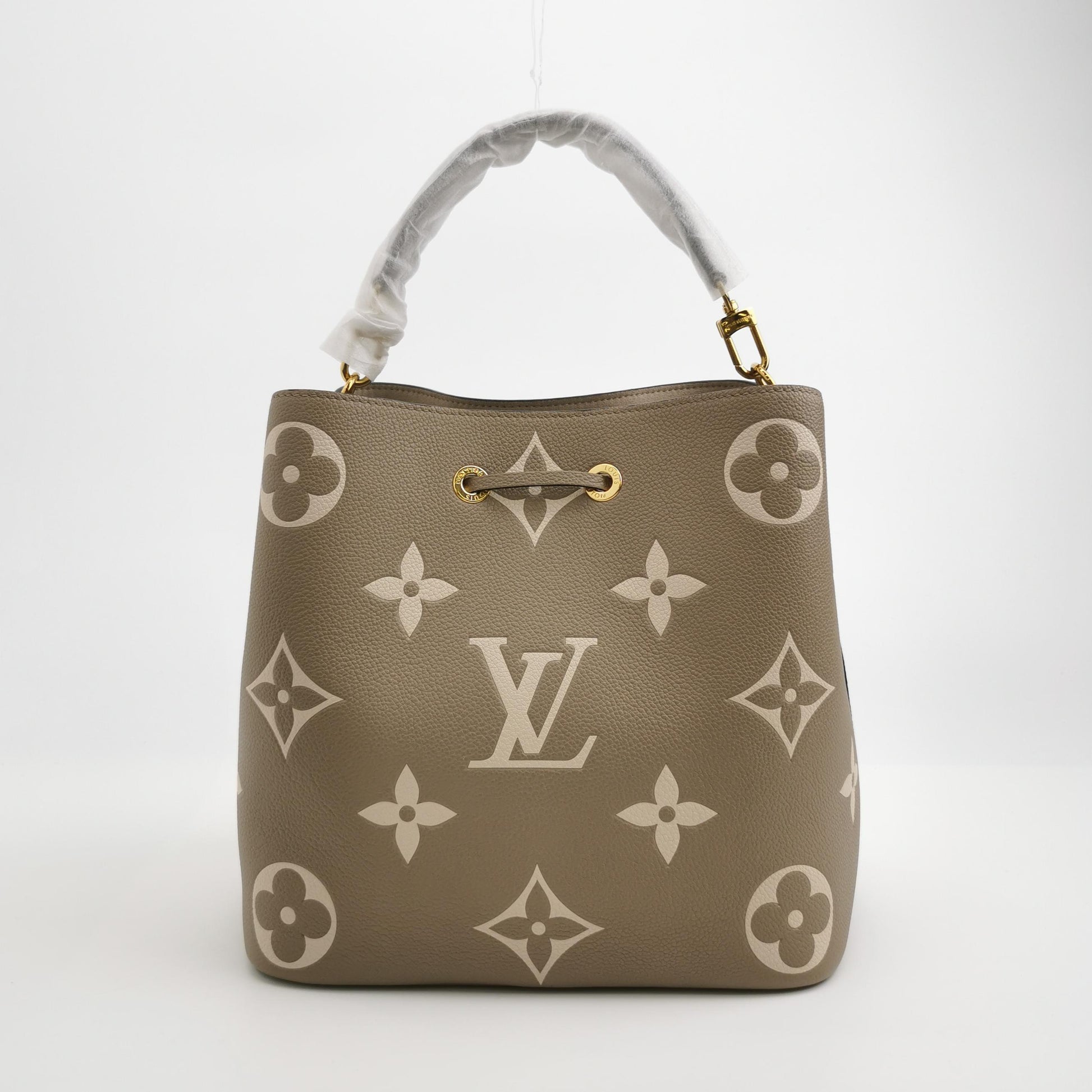 NE ONOE Medium Gaint Monogram