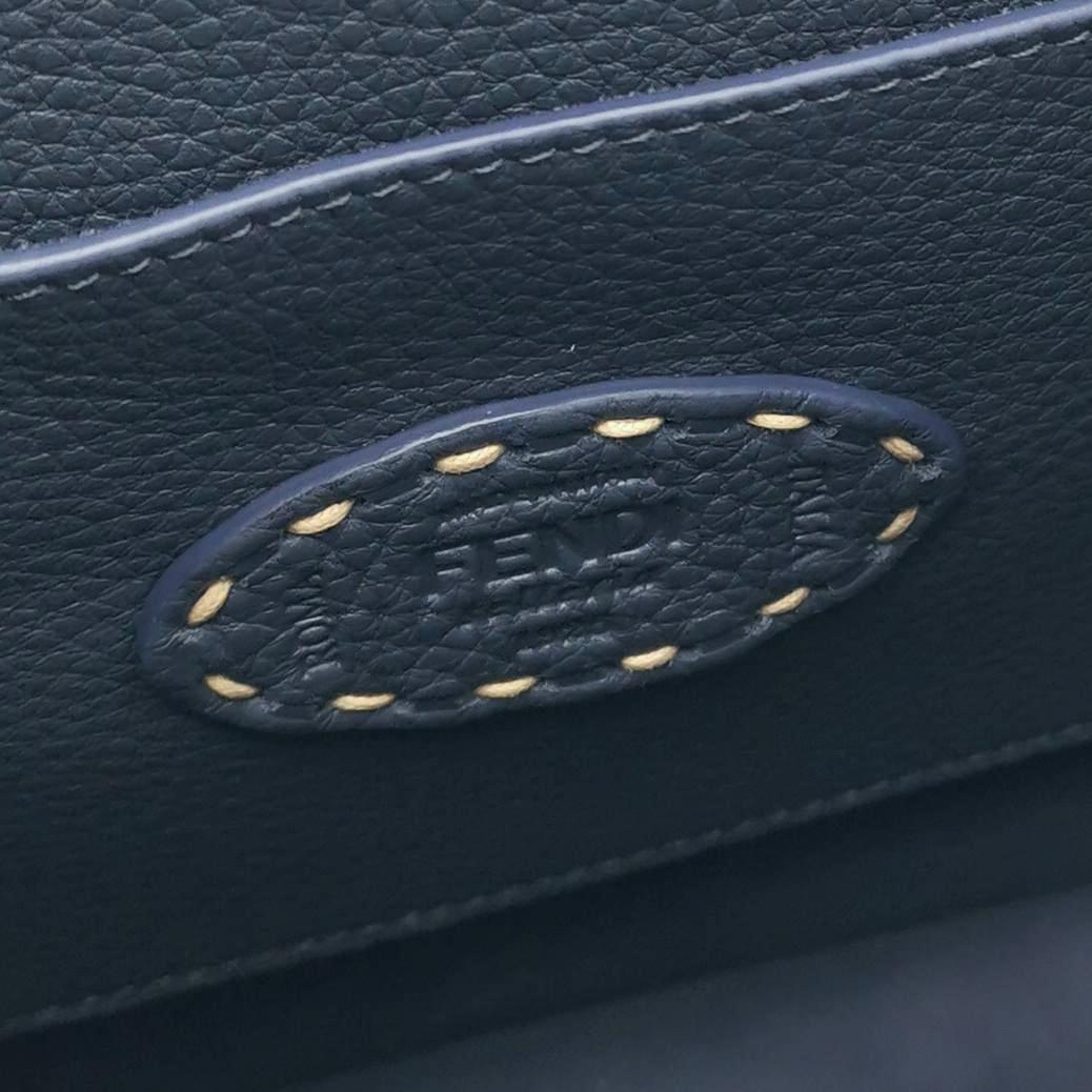 Peekaboo Medium Canvas