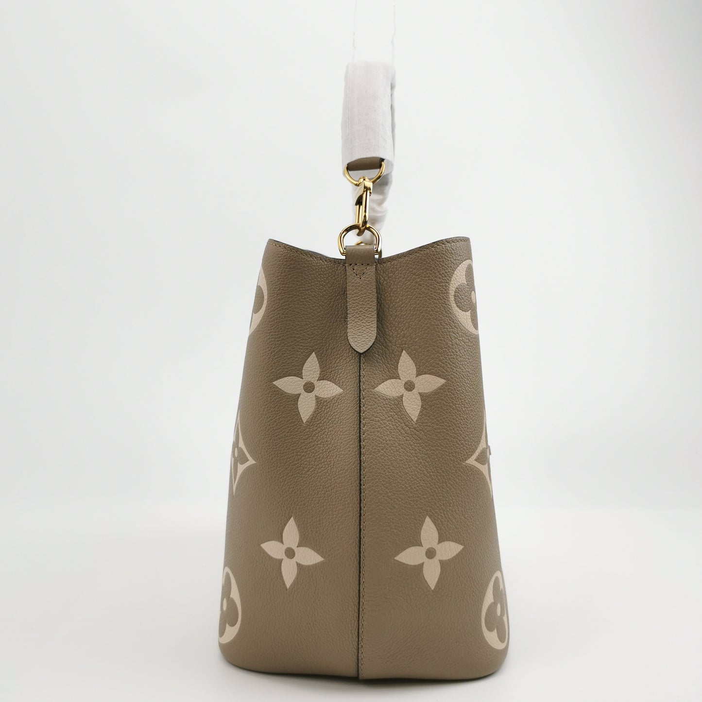 NE ONOE Medium Gaint Monogram