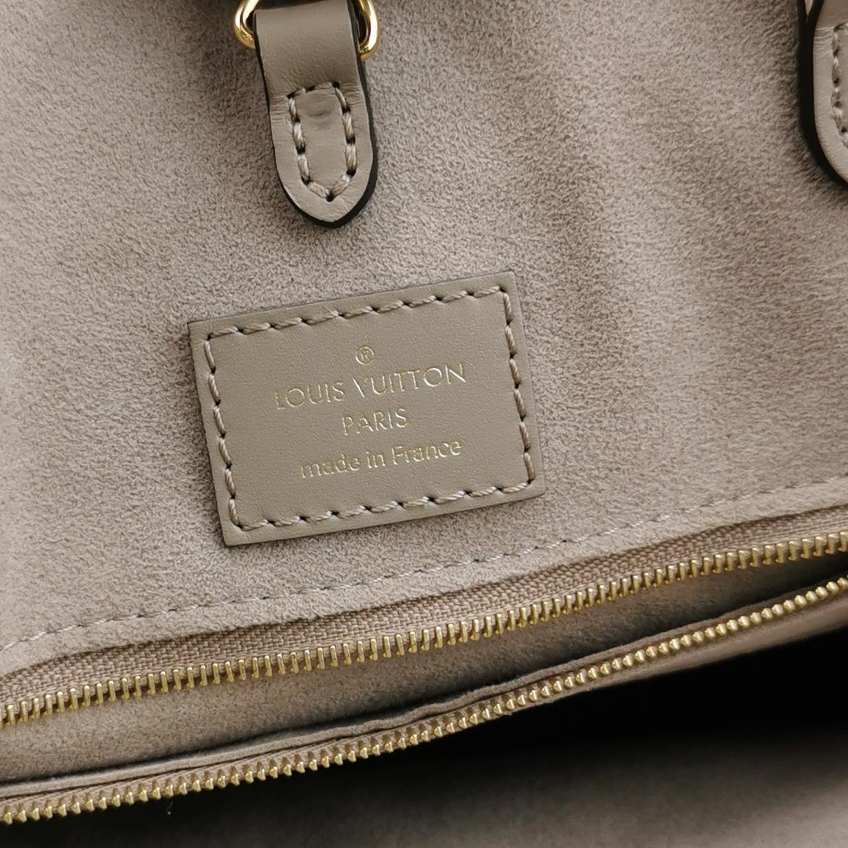 Onthego Medium Gaint Monogram