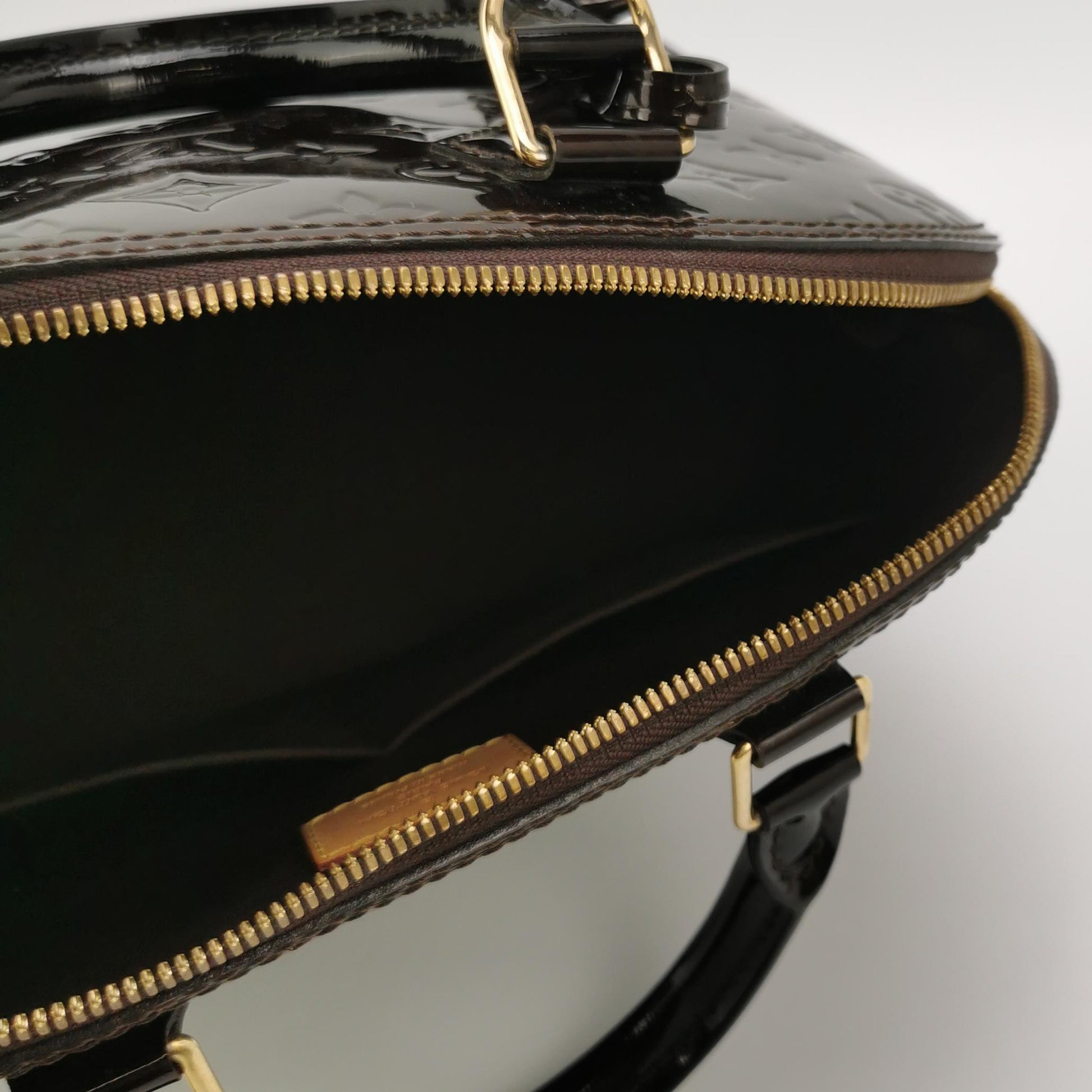 Alma Small Patent leather